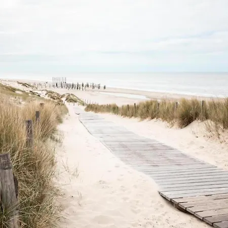 Comfortable For 6 People *