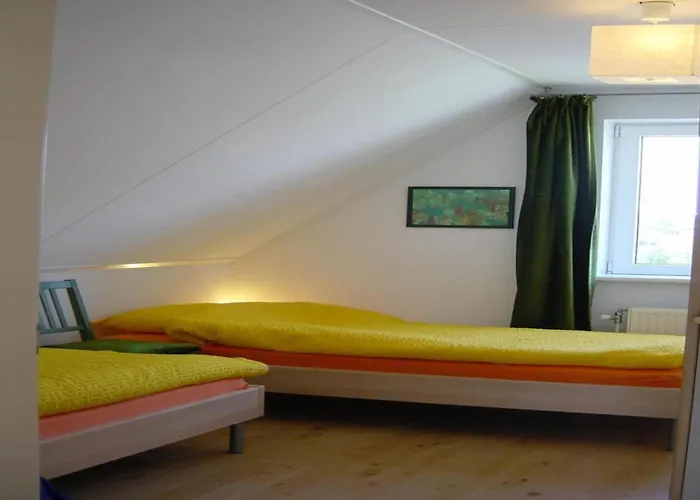 Comfortable For 6 People بيت للعطل *